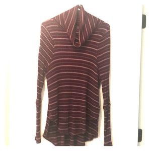 We The Free mock turtleneck long sleeve top dark plum size M